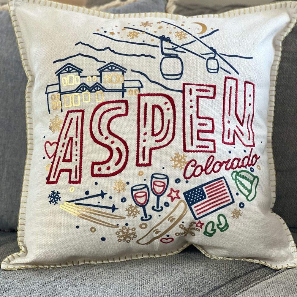 Aspen Holiday Decorative Pillowcase